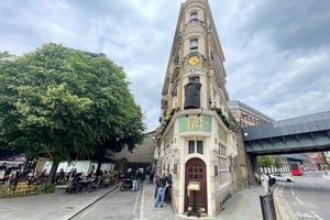 Historic London Pub Walking Tour