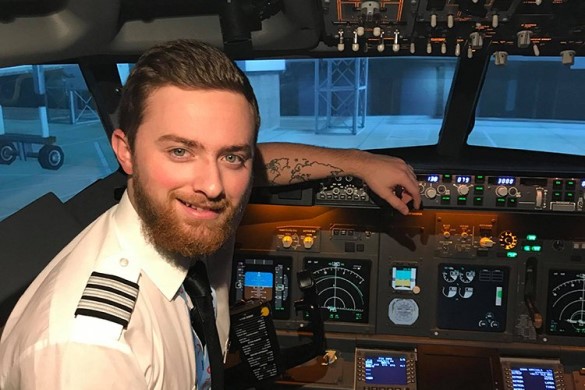 737 45 Minute Flight Simulator Session - Gloucestershire