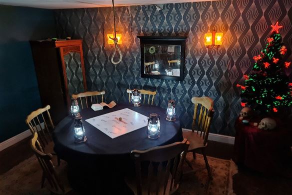 60 Minute Haunted House Escape Room Experience for Two - London