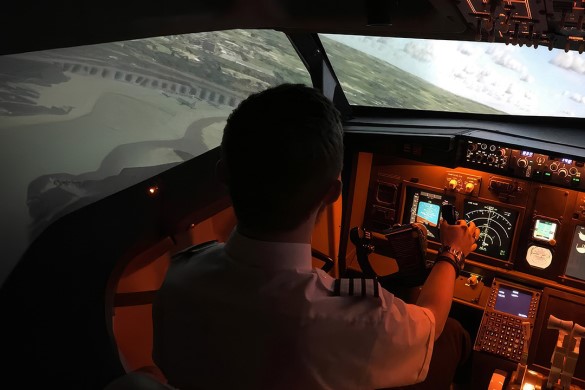 60 Minute 737 Flight Simulator Session with FREE Video - Cheltenham