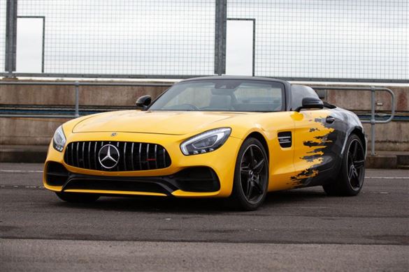 Junior Mercedes AMG GT Drive