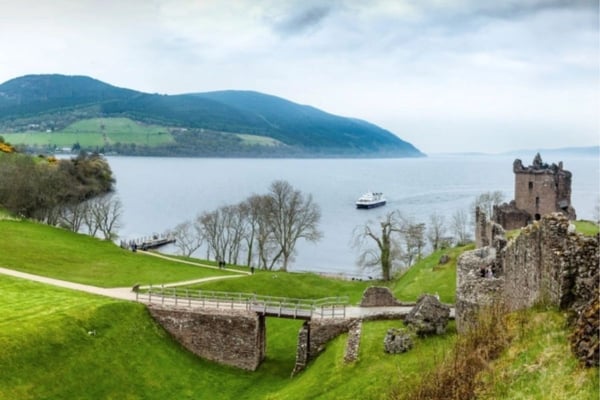 Scotland Coach Tour of Loch Ness, Glencoe and the Highlands
