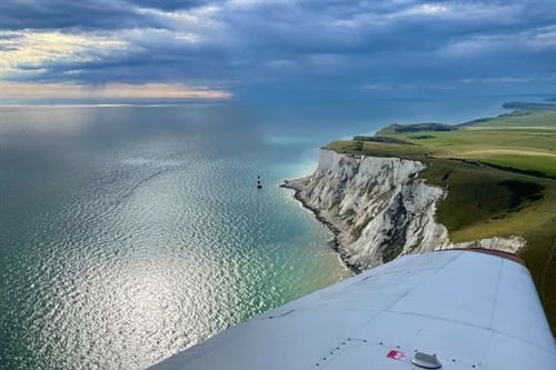 2-Seater 60 Minute Flying Lesson - Surrey 