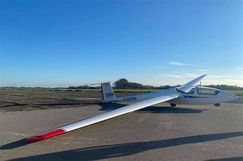 2000ft Aerotow Gliding Flight - Yorkshire