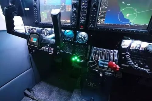 90 Minute Piper Seneca Flight Simulator Session