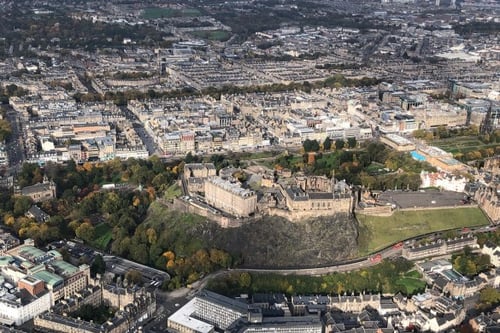 30 Minute Edinburgh Helicopter Tour for One