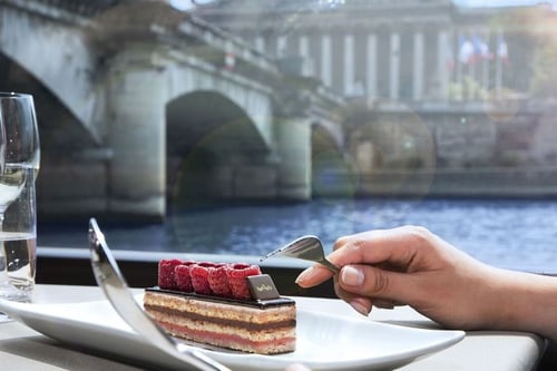 Paris by Eurostar Day Trip with River Seine Lunch Cruise