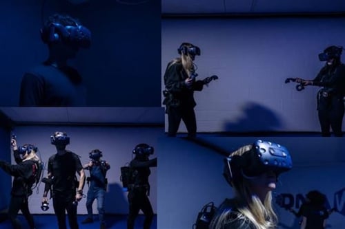 Virtual Reality Premium Free-Roaming for Two