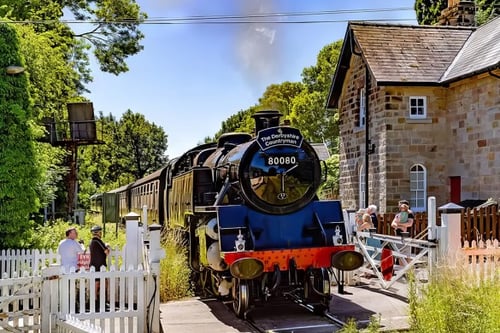 Vintage Bus Trip and Steam Train Roast Dinner