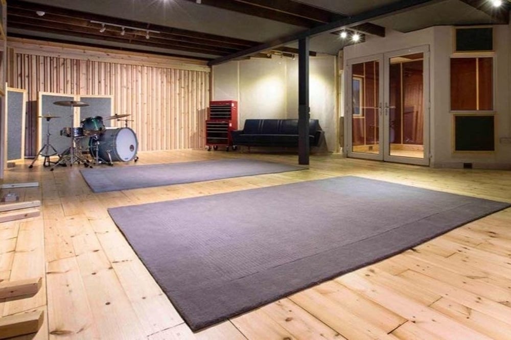 1 Hour Recording Studio Experience in Newcastle