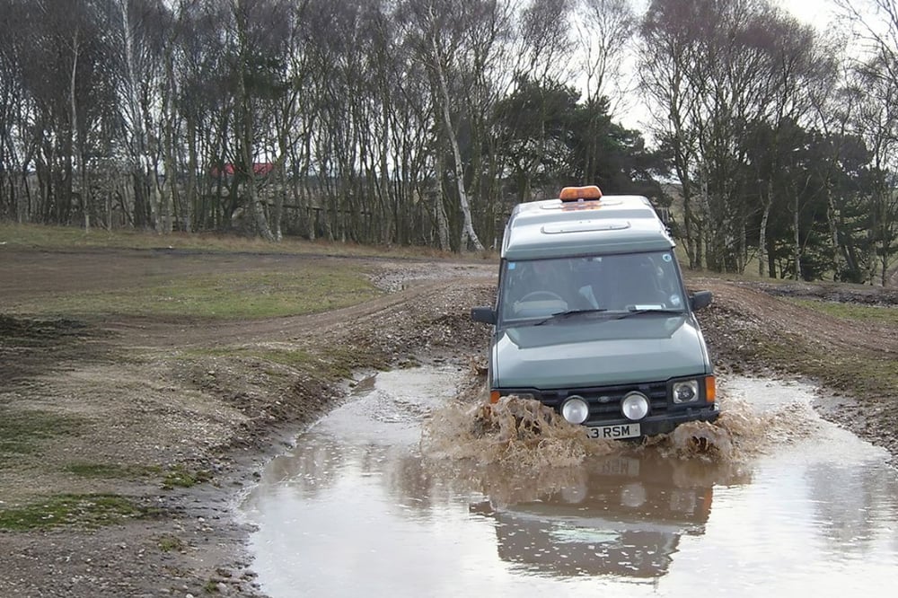 30 Minute Land Rover Off Roading Session in Nottingham