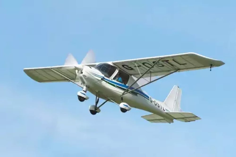 30 Minute Microlighting Lesson at Goodwood Aerodrome
