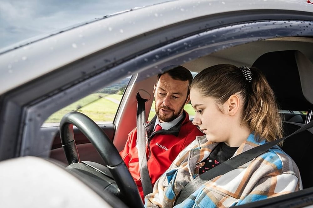 60 Minute Drive Age 10 Lesson - Denbigh