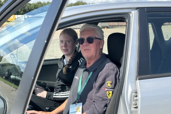 60 Minute Under 17's Junior First Drive