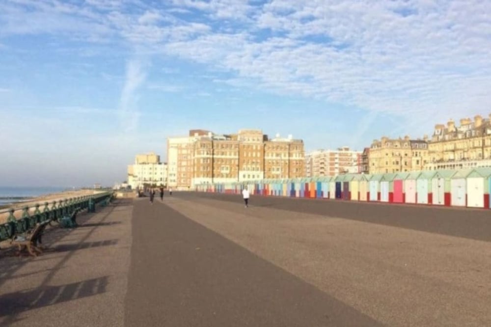 Brighton Bubbly Private Walking Tour For Two