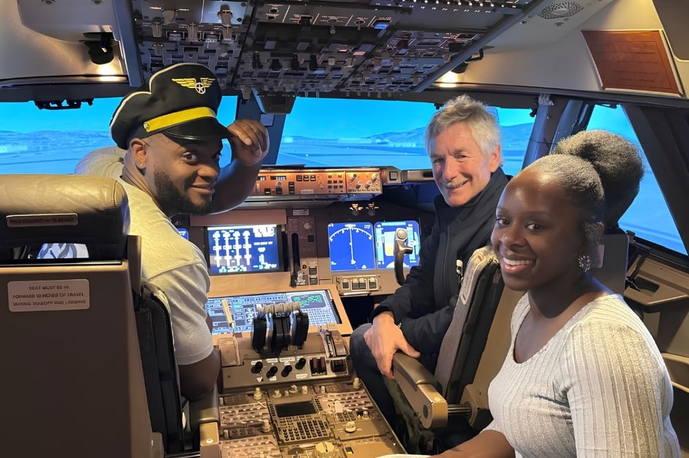 Family 45 Minute Boeing 747 Sim Session (Up to Four People)