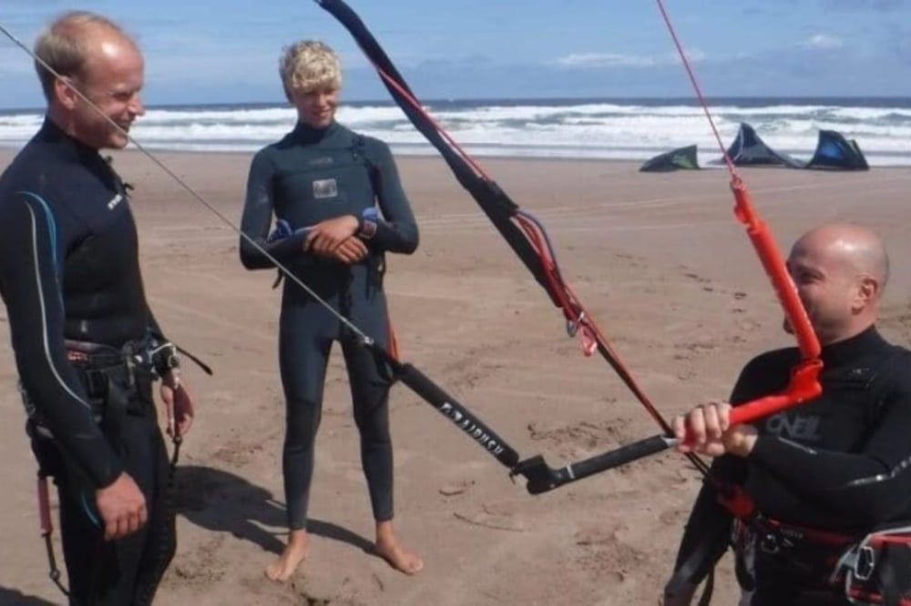 Hill Head Beach Kitesurfing One-Day Intro Course