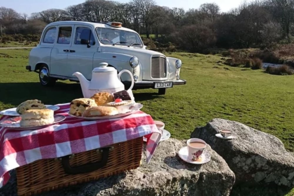 Private North Cornish Taxi Tour with Cream Tea