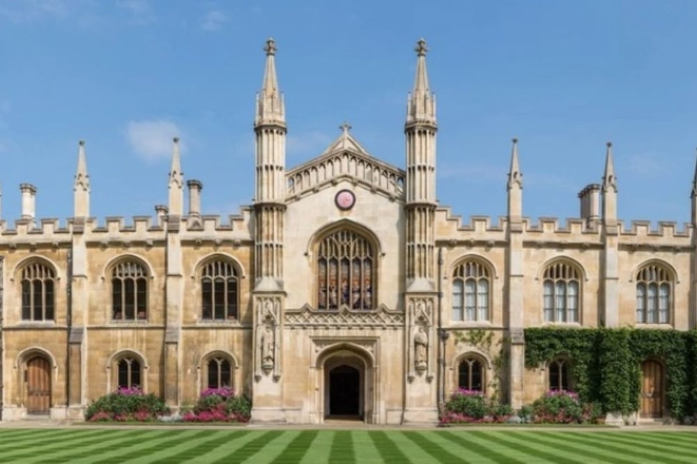 Private Walking Tour of Royal Cambridge Colleges