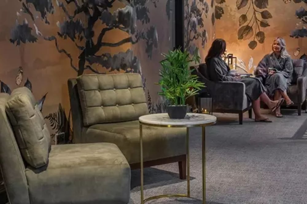 QHotels Midweek Spa Day with 25 Minute Treatment (Choice 4)