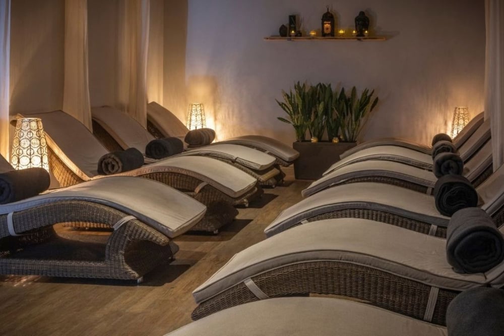 Q Hotels Spa Day 50min Treatment & Lunch with Prosecco (Spa Choice 4)