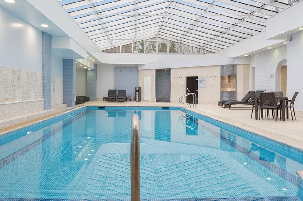 QHotels Weekend Spa Day with 50 Minute Treatment & Lunch (Choice 3)