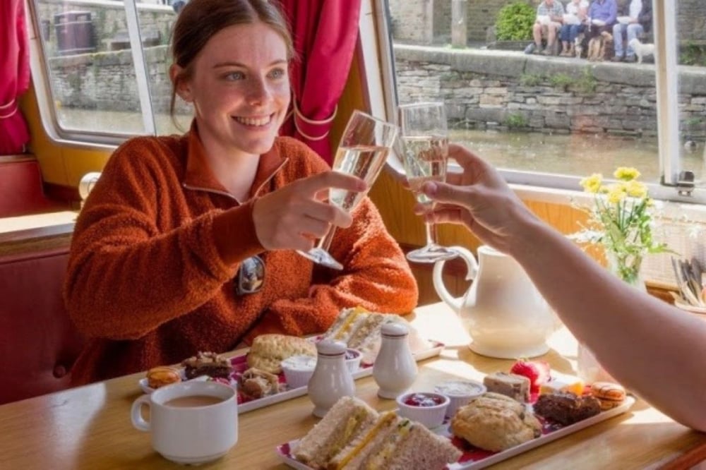Skipton Afternoon Tea Cruise with Bottle of Bubbly