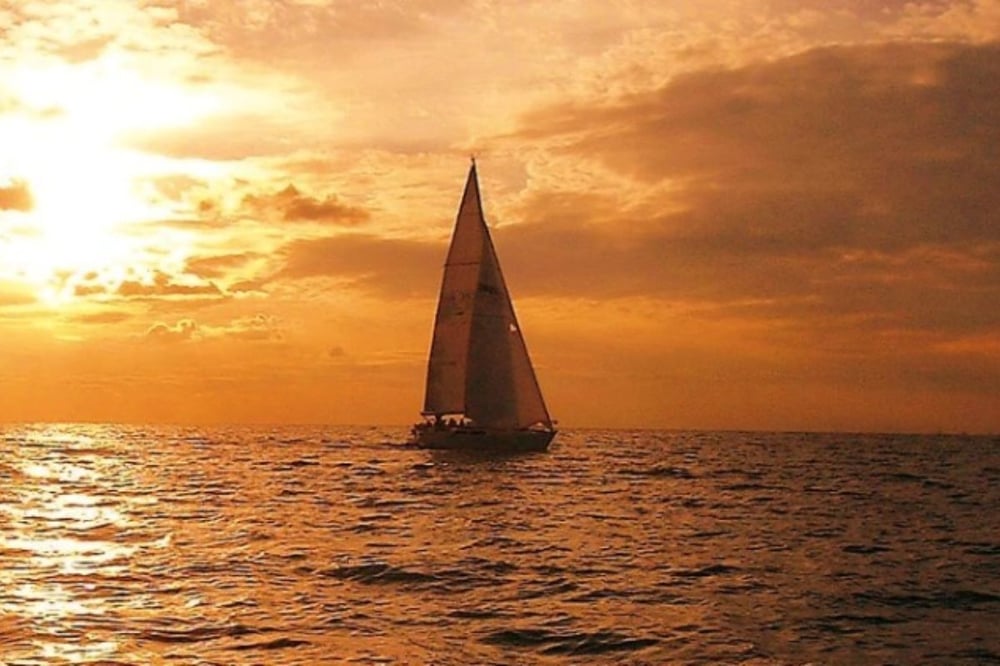 Sunset Yacht Sailing in Brighton