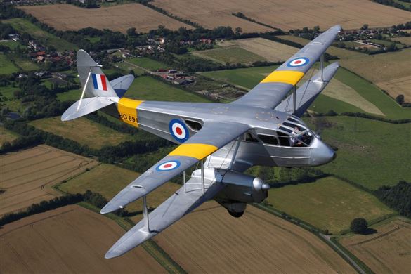 Vintage Flight Sightseeing Tour For Two - Cambridge 