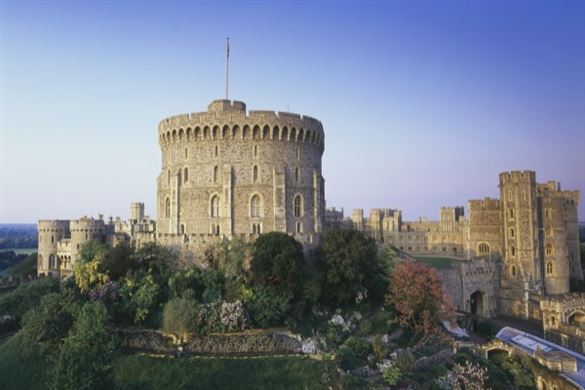 Windsor Castle and Sparkling Cream Tea at Clarence House for Two