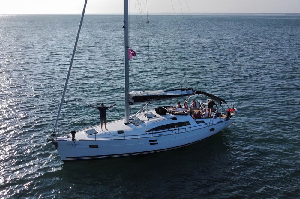 Luxury Yacht Solent Sailing Day with Dining for One
